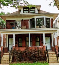 Building Photo - Blaine 1