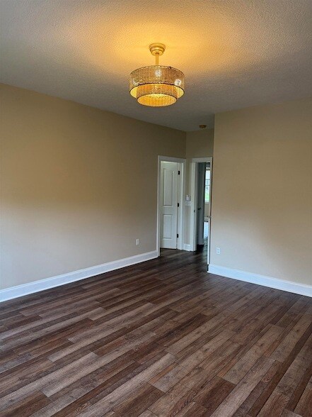 Building Photo - 2536 Blossom Trail W