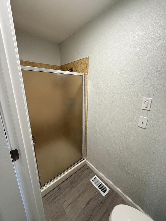 Building Photo - Newly renovated 1892sqft 4-bedroom, 3-bath home in Portland,