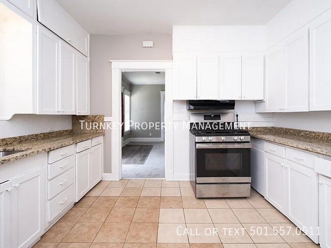 Building Photo - 1023 S Booker St