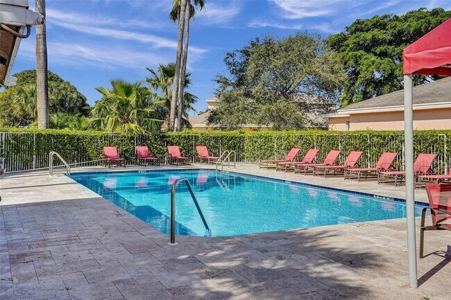 Building Photo - 4151 Eastridge Cir