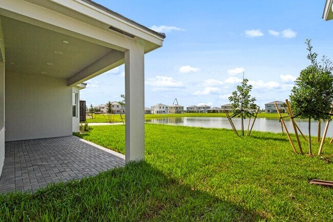 Building Photo - 14184 Lacebark Ln