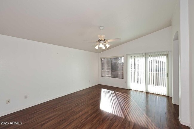 Building Photo - 731 W Melody Ave