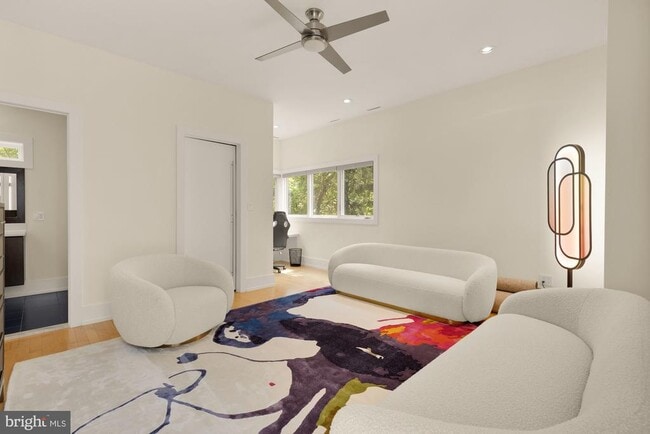 Building Photo - 6309 Bradley Blvd