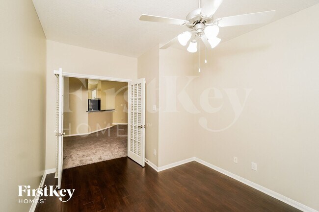 Building Photo - 323 Diamond Bay Dr