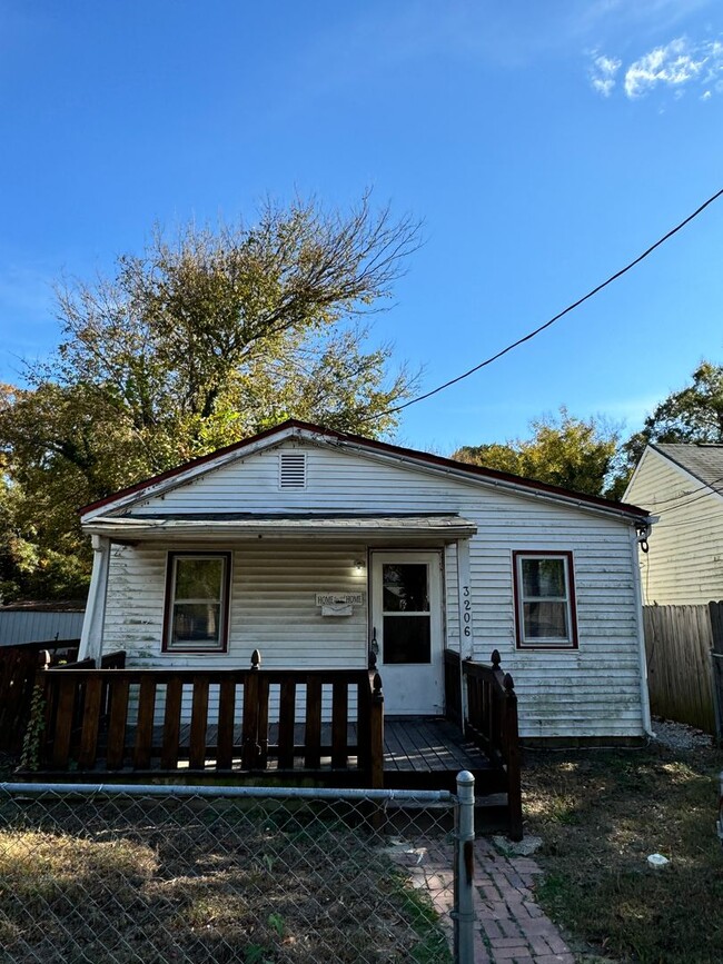 Building Photo - Spacious 4 bedroom 2 bath House in Richmond