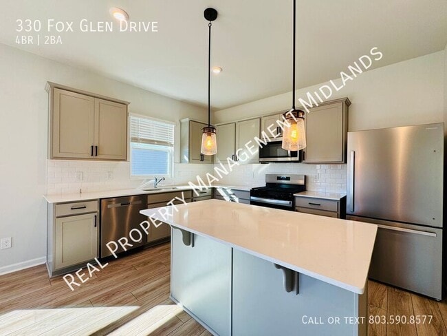 Building Photo - 330 Fox Glen Dr