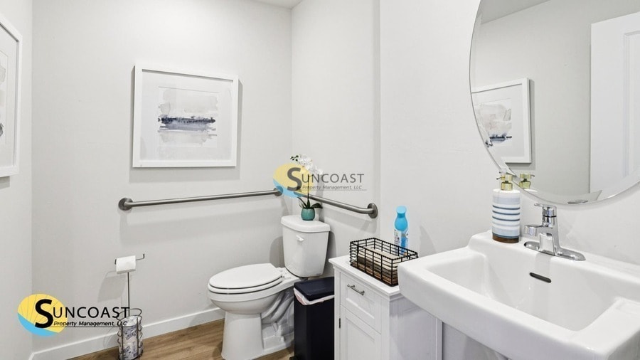 Building Photo - 8035 Cedar Ky Wy