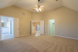 Building Photo - 703 Villanova Ct