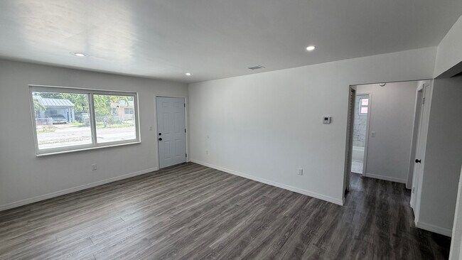 Building Photo - 1063 NW 108th Terrace