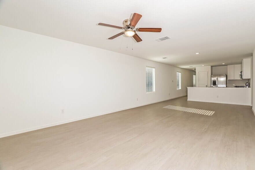 Building Photo - 1850 Musk Rose