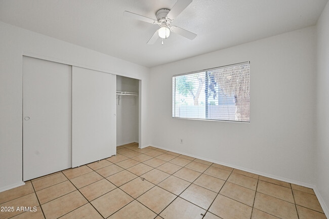 Building Photo - 10802 N 16th Ave
