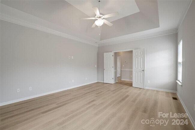 Building Photo - 20309 Northport Dr