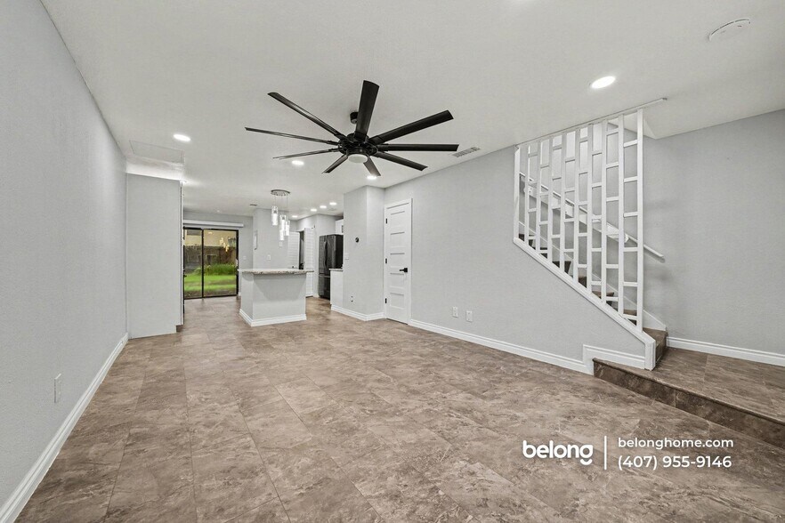 Building Photo - 1356 Casa Park Cir