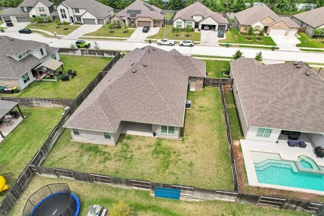 Building Photo - 31411 Raleigh Creek Dr