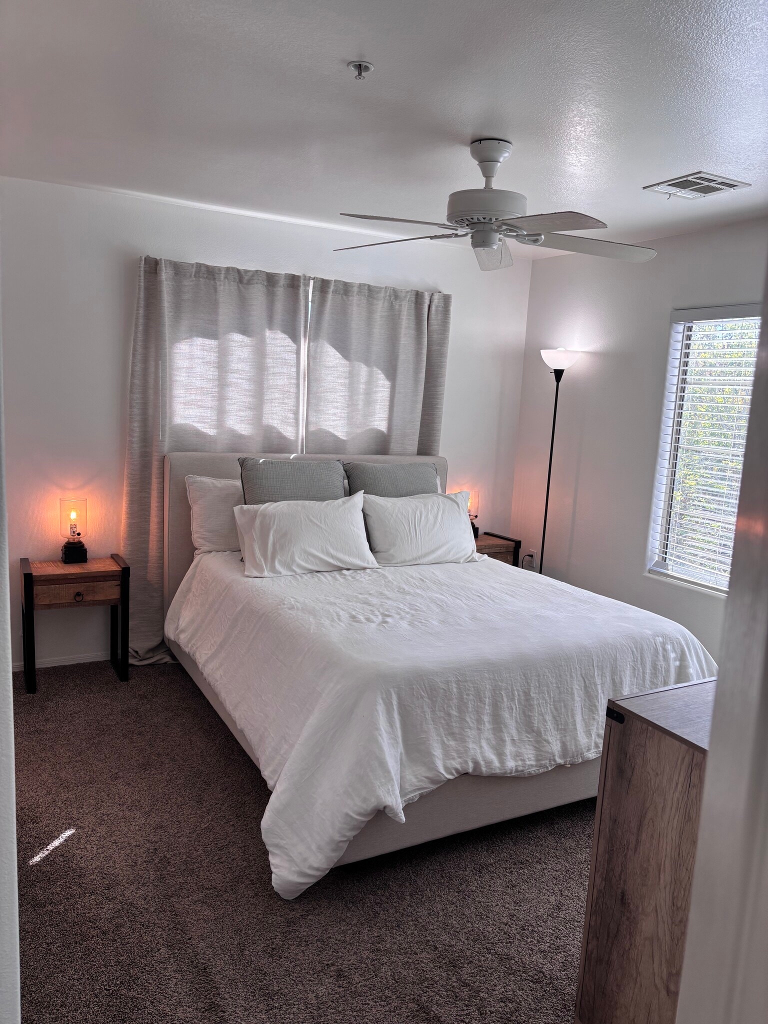 Building Photo - 1350 S Greenfield Rd