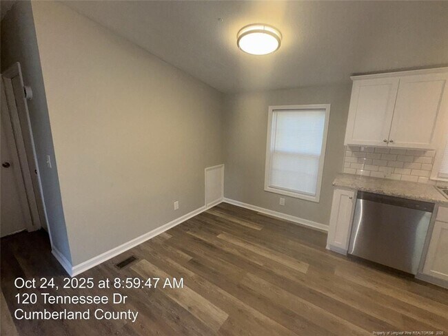 Building Photo - 120 Tennessee Dr