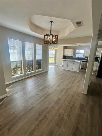 Building Photo - 127 Lori Dr