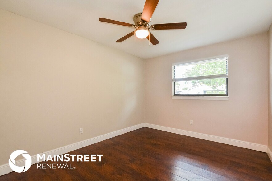 Building Photo - 106 Hughes Ave