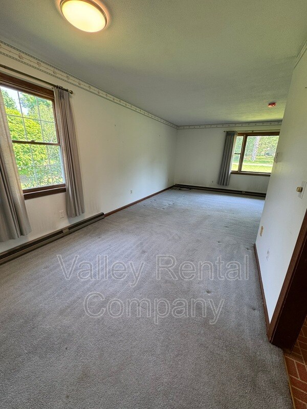 Building Photo - 120 Mt Warner Rd