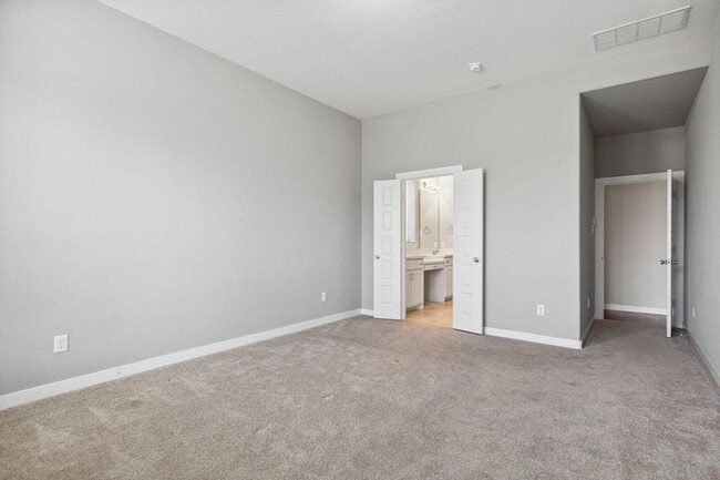 Building Photo - 1305 Swan Trl