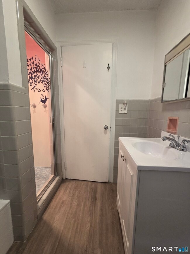 Building Photo - 13 Rock Spring Rd