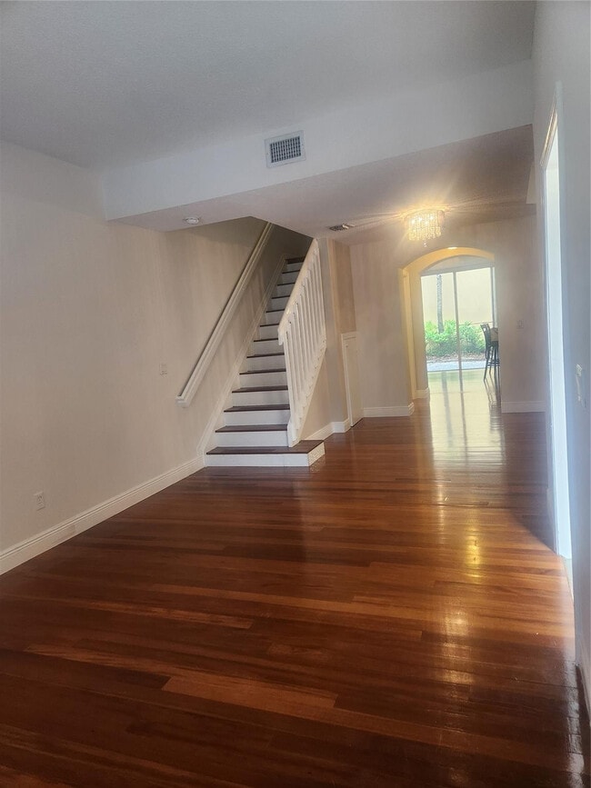 Building Photo - 4915 Tradewinds Ter