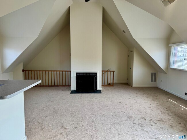 Building Photo - 112 Montoya Dr