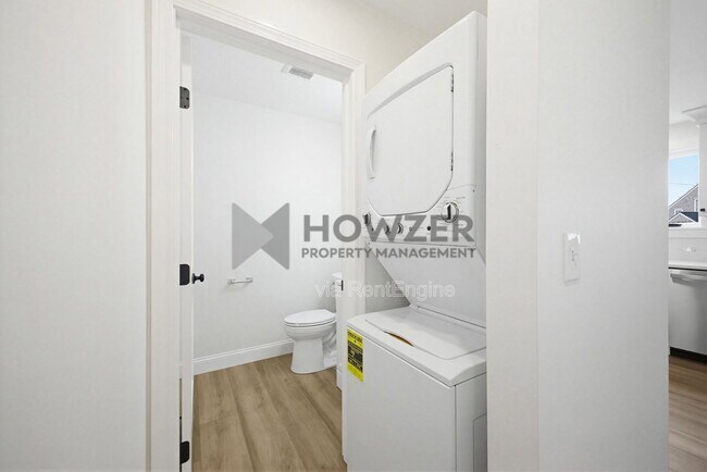 Building Photo - 24 Crocker St