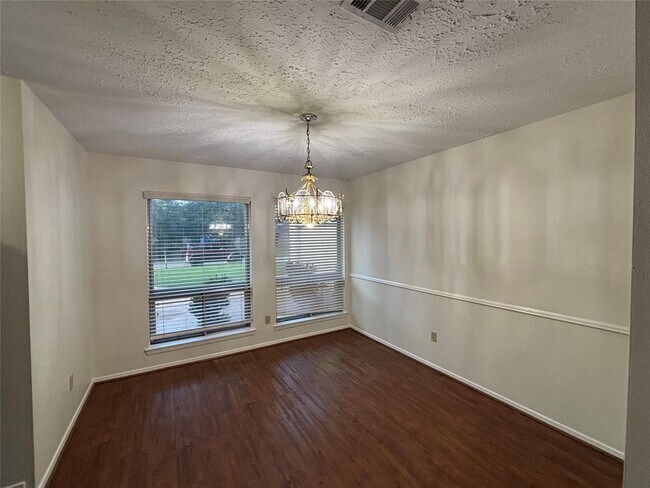 Building Photo - 12614 Campos Dr