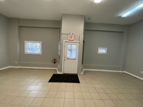 Building Photo - 9449 S Loomis St