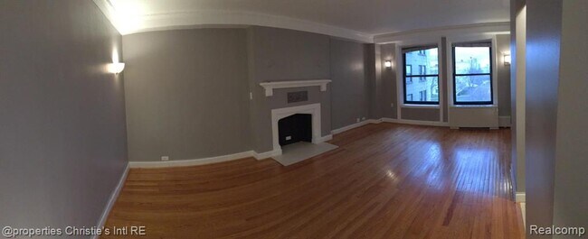 Building Photo - 15 E Kirby St