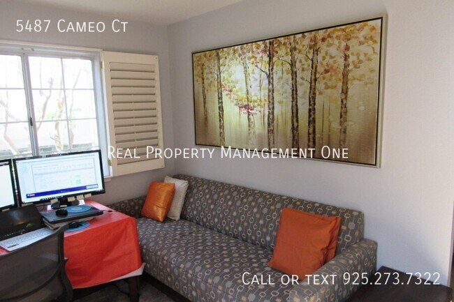 Building Photo - 5487 Cameo Ct