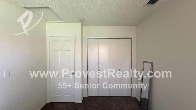 Building Photo - 19240 Cottonwood Dr