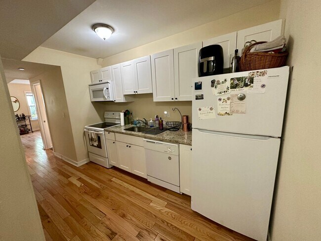 Building Photo - 4444 Cresson St