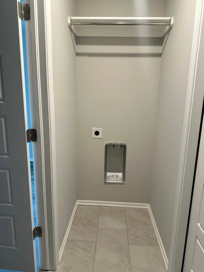 Building Photo - FIRST MONTH FREE!