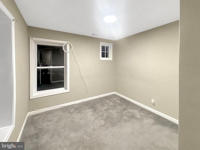 Building Photo - 1026 W Fayette St