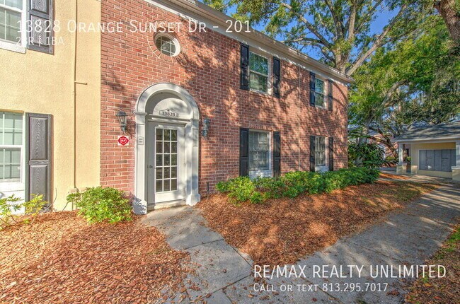 Building Photo - 13828 Orange Sunset Dr