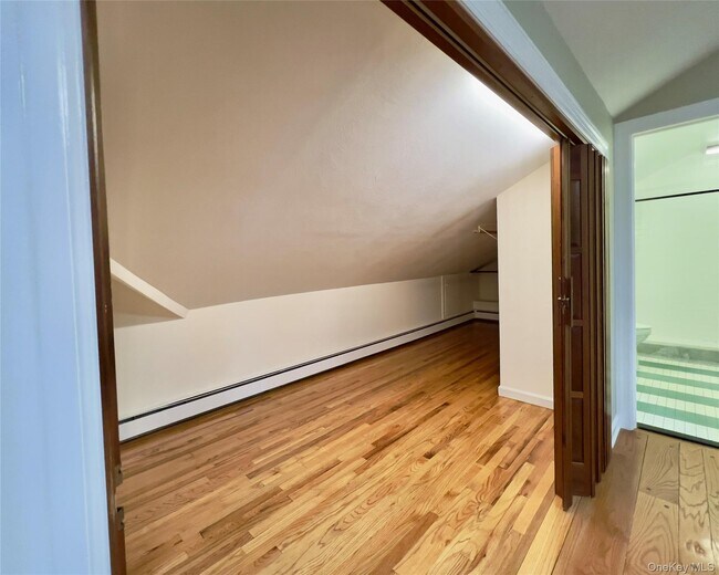 Building Photo - 85 Washington Rd