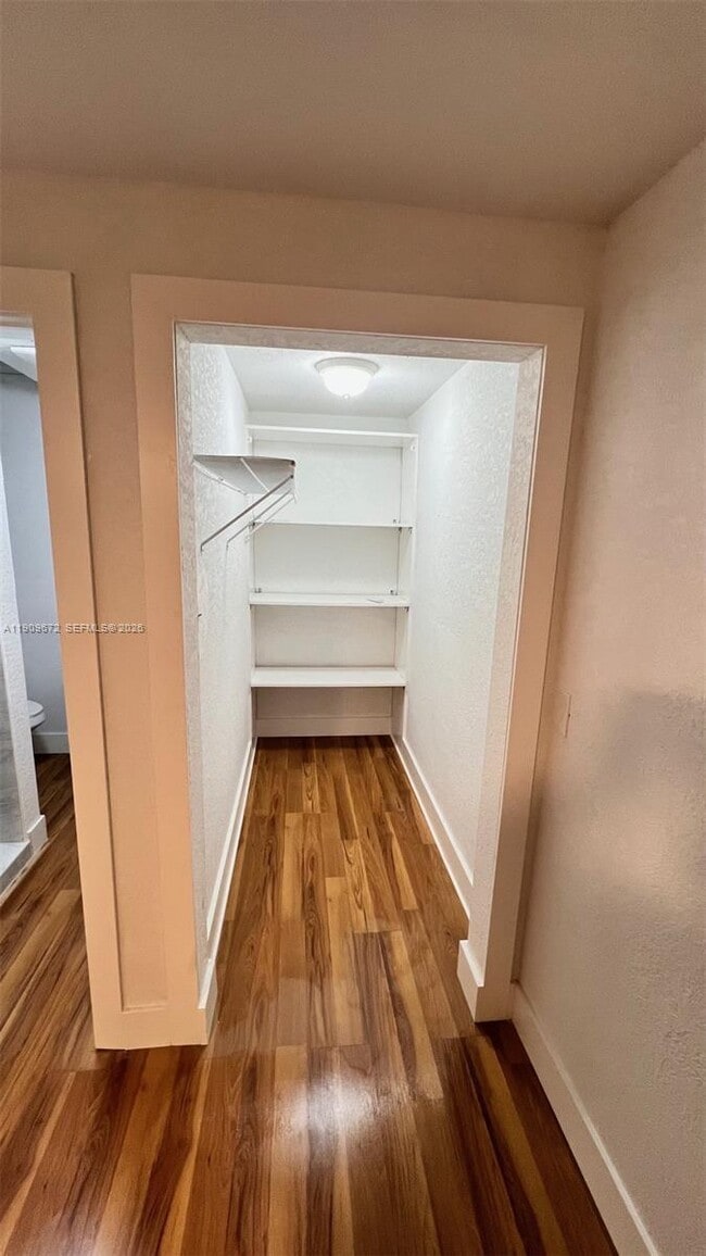 Building Photo - 707 N J St