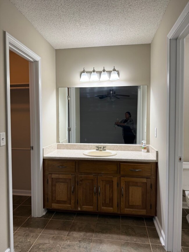 Building Photo - 103 Chickasaw Rd