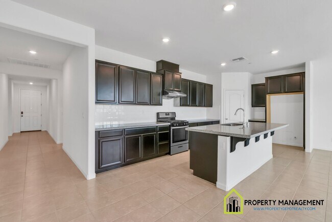 Building Photo - Modern and Spacious 4-Bedroom Home for Rent!