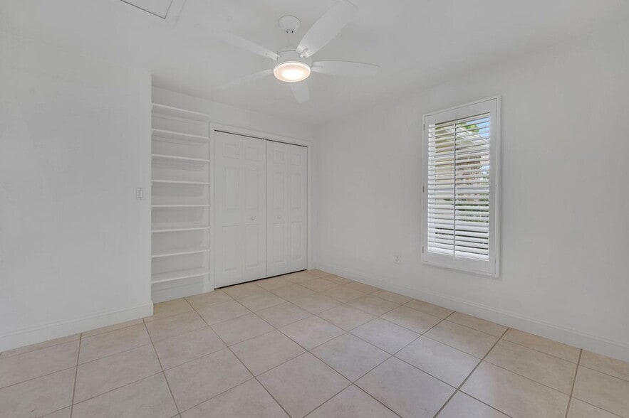 Building Photo - 656 Binnacle Dr
