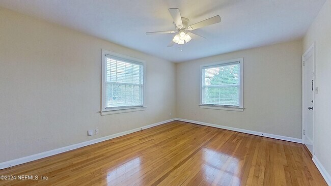 Building Photo - 1261 Belmont Terrace