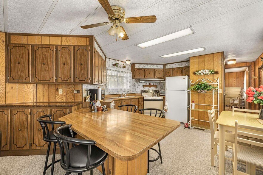 Building Photo - 160 Palisades Park Rd