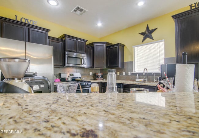 Building Photo - 14600 Christian Castle