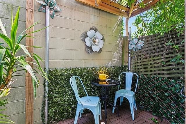 Building Photo - 8710 Oak St