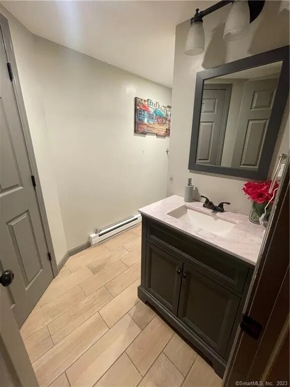 Building Photo - 23 St James Row