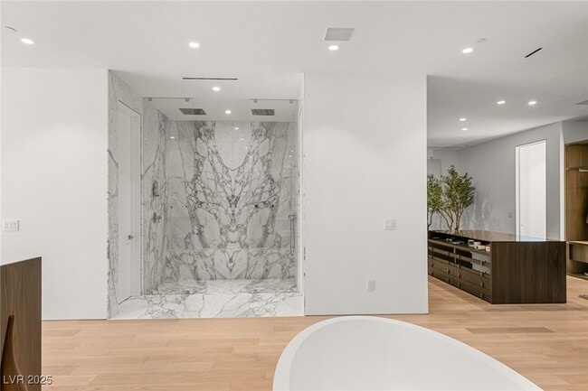 Building Photo - 14 Magic Stone Ln