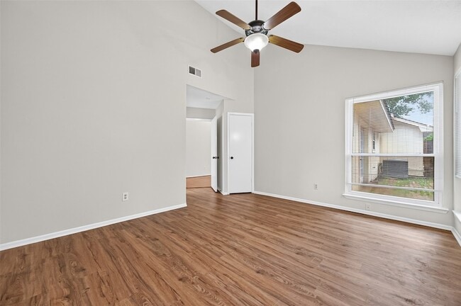 Building Photo - 10419 Appleridge Dr